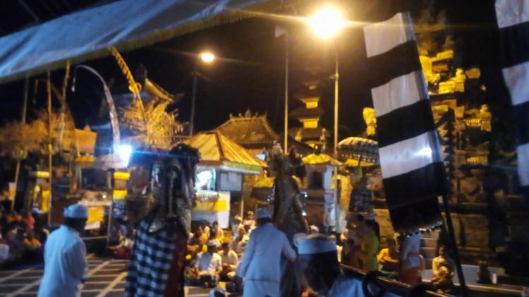 ST. TRI EKA LAKSANA  DAN ST. WIRA KARYA BELAJAR "NYONGSONG" DEMI JAGA TRADISI