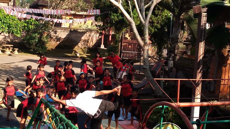 TK SRIKANDI SANGEH AJAK SISWA PAHAM YOGA SEJAK DINI