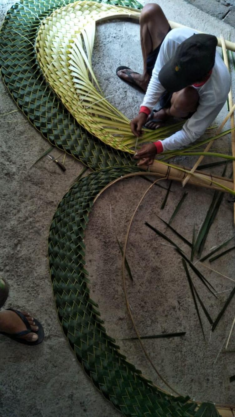 Back To Natural, Tuangkan Seni Anyaman Lewat Daun Kelapa