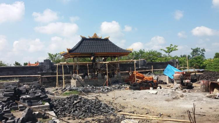 Bale Pesinggahan Sudah Terlihat Berdiri