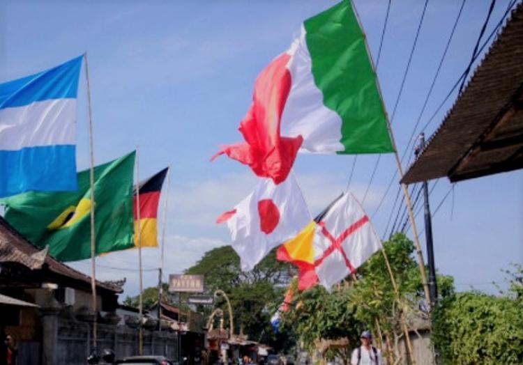 Demam Piala Dunia 2018, Bendera Sang Jagoan Mulai Terlihat Berkibar