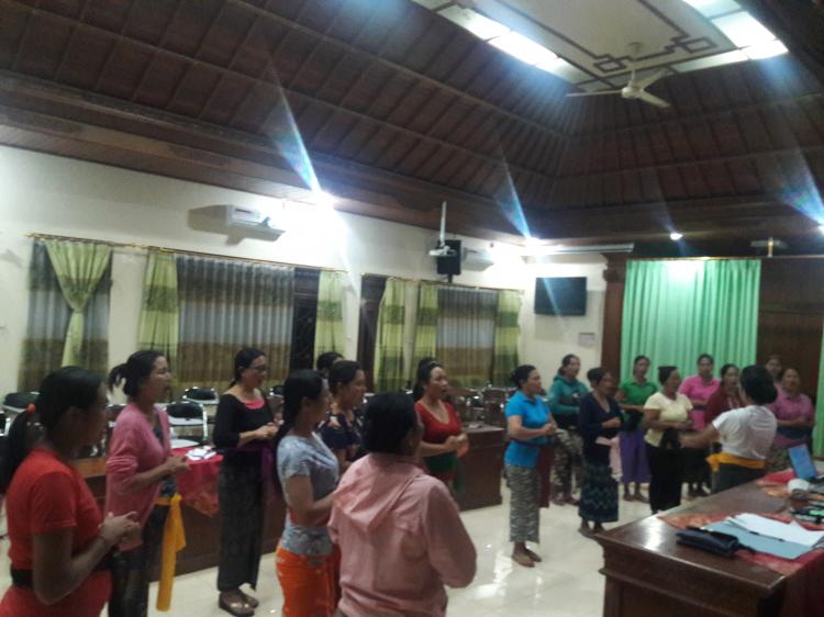 Giat Latihan, PKK Desa Unjuk Suara
