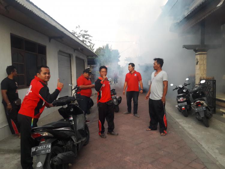Jumantik Kecamatan Abiansemal Netralisir Kantor Desa Sedang