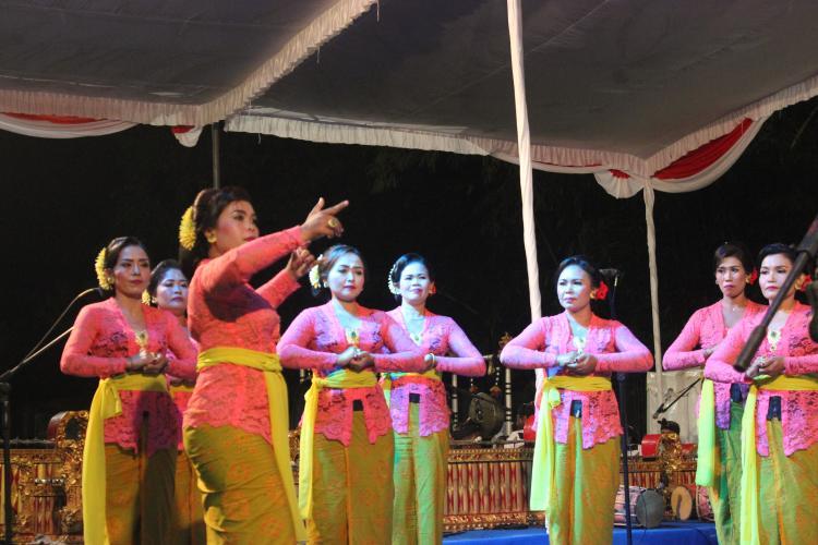 KUR Banjar Kauripan Menunjukan Kebolehannya