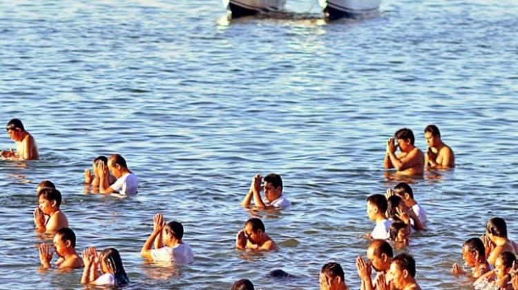 Makna Hari Banyu Pinaruh