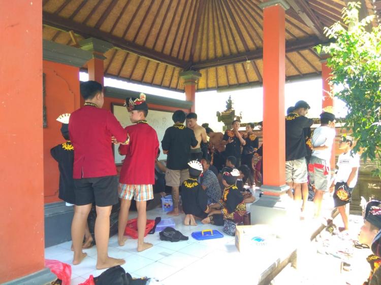 Menjelang Tampil, Seka Baleganjur Banjar Aseman Lakukan Persiapan Lebih Awal