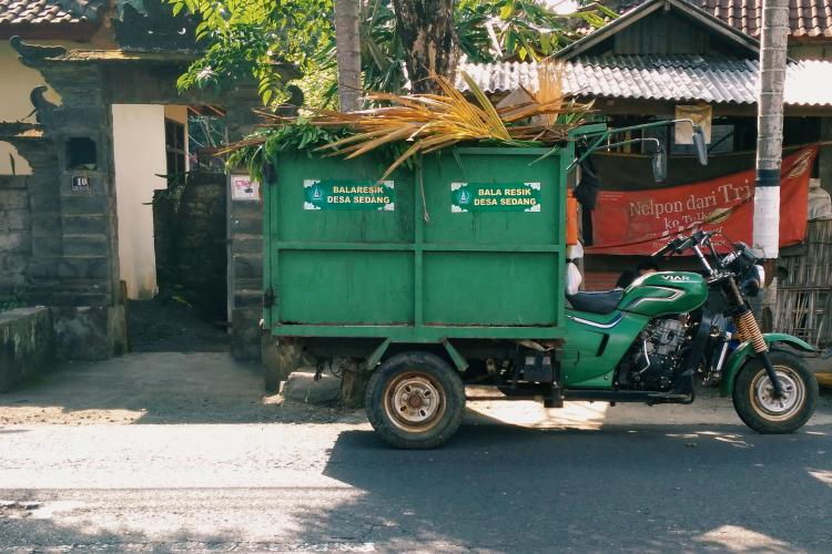 Motor Pengangkut Sampah memudahkan Pekerjaan Petugas Kebersihan
