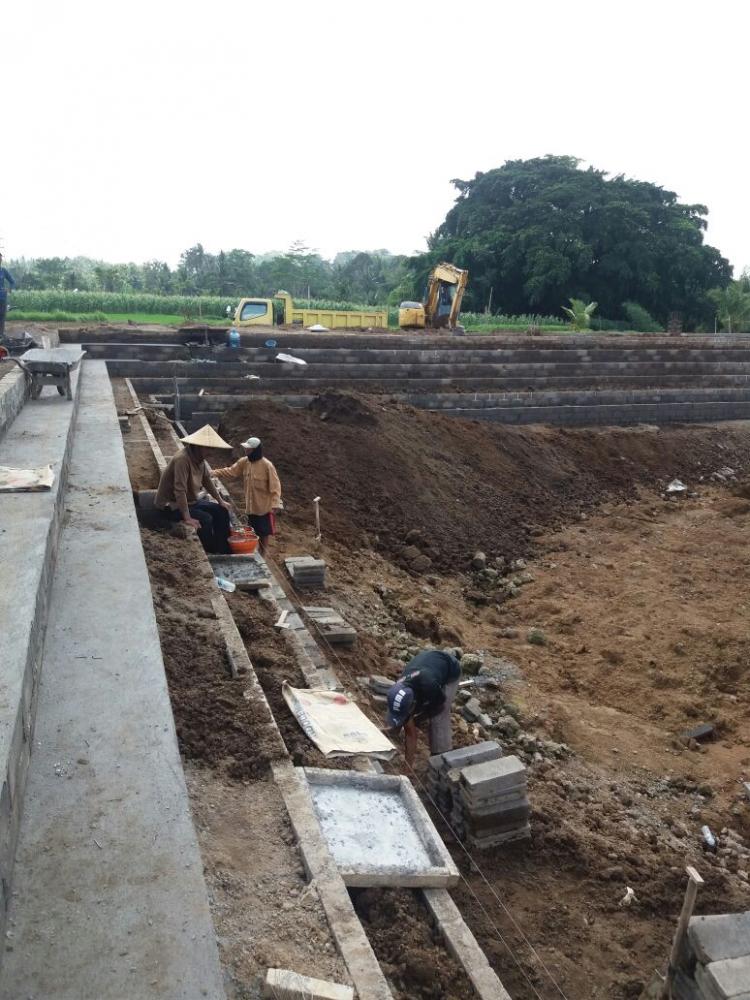 Pemindahan Tanah Melibatkan Arat Berat