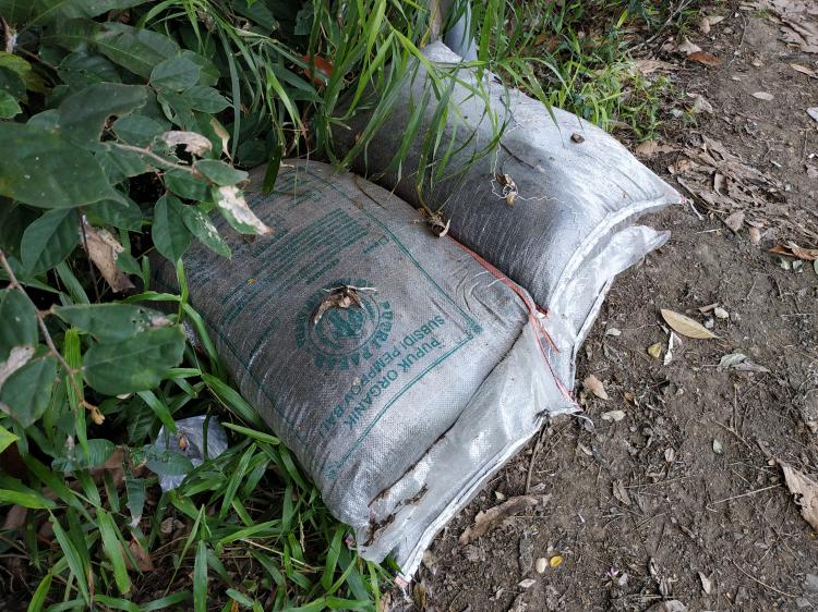 Pupuk Organik Subsidi Dari Pemerintah Provinsi Bali Untuk Petani Desa Sedang