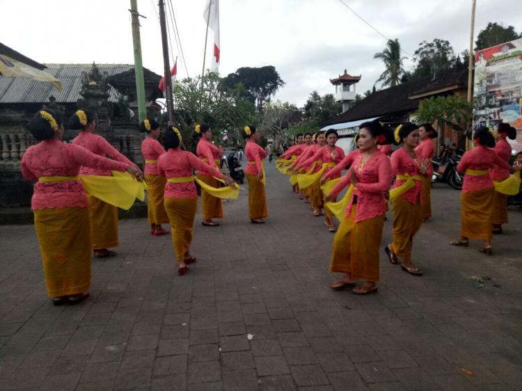 Sebelum Tampil KUR Banjar Kauripan Lakukan Latihan Pendek