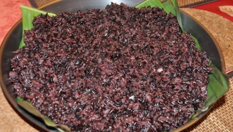 Tape Ketan, Kuliner Khas Galungan Yang Wajib Dicoba