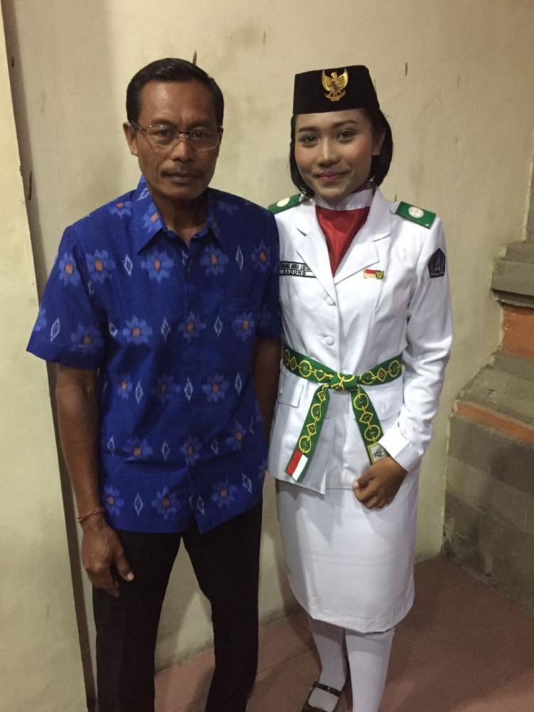 Terpilih Menjadi Paskibra, Mira Jalankan Tugas Dengan Baik