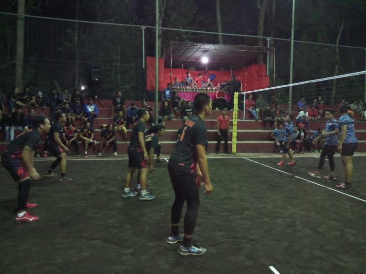 Pertandingan Cabang Olah Raga Bola Volly PORSENICAM 2018
