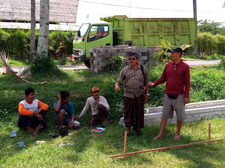 PERSIAPAN PEMBANGUNAN.  “PEKEN DESA ADAT SIBANGGEDE” DIPINDAH SEMENTARA.