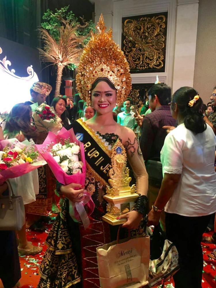 Desy Ukir Prestasi dalam Ajang Jegeg Bagus Badung 2018