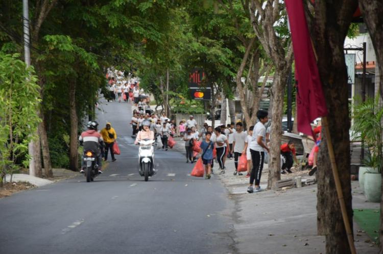 GKPB Tirta Amerta Rayakan Natal Dengan Aksi Sosial