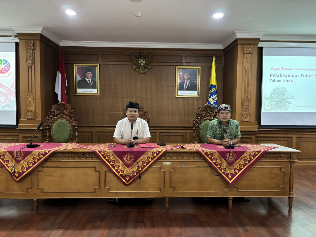 Rapat Evaluasi Pelaksanaan Paket Strategis Tahun 2025