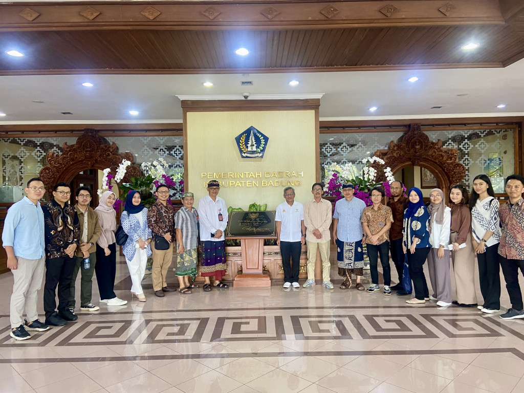 KUNJUNGAN KERJA KEMENTERIAN KOORDINATOR BIDANG PEREKONOMIAN REPUBLIK INDONESIA