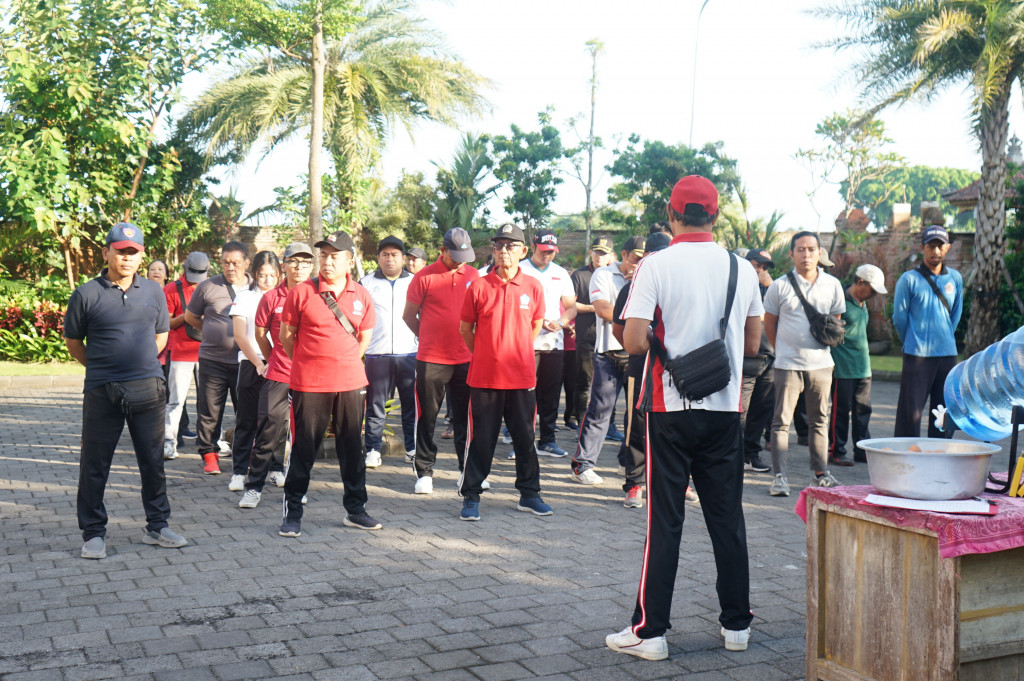 Kegiatan Aksi Peduli Lingkungan dan Kebersihan Desa Pererenan