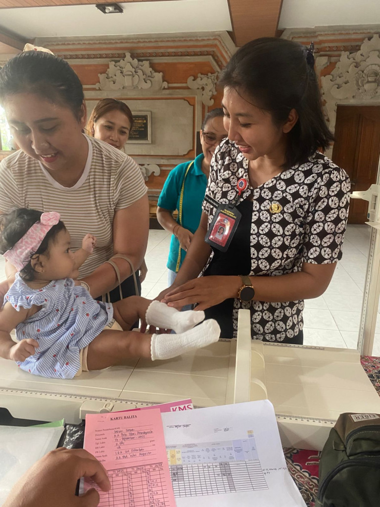 Kegiatan Posyandu ILP Bulan November di Kelurahan Legian