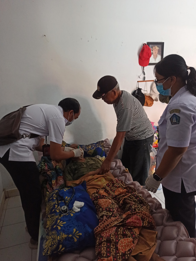 Kegiatan Homecare UPTD Puskesmas Mengwi III