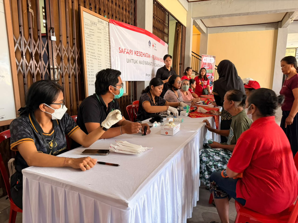 Safari Kesehatan HUT PMI Badung di Banjar Perang, Lukluk