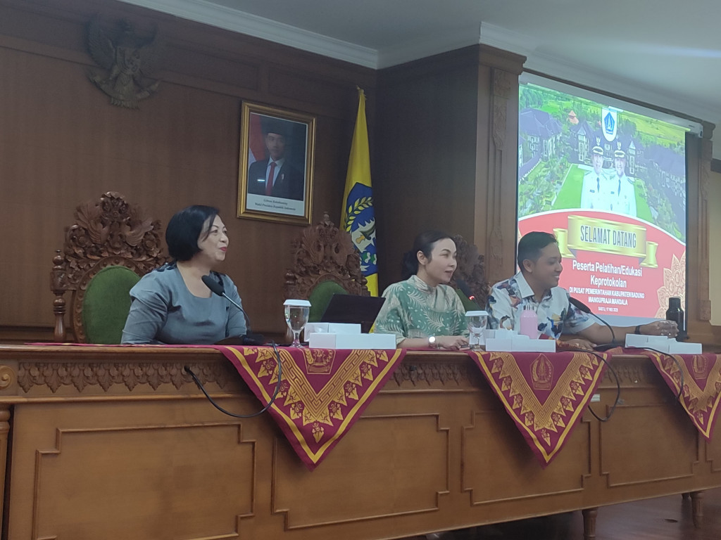 Bupati Giri Prasta Ikuti Rapat Paripurna DPRD Badung Masa Sidang ke-3