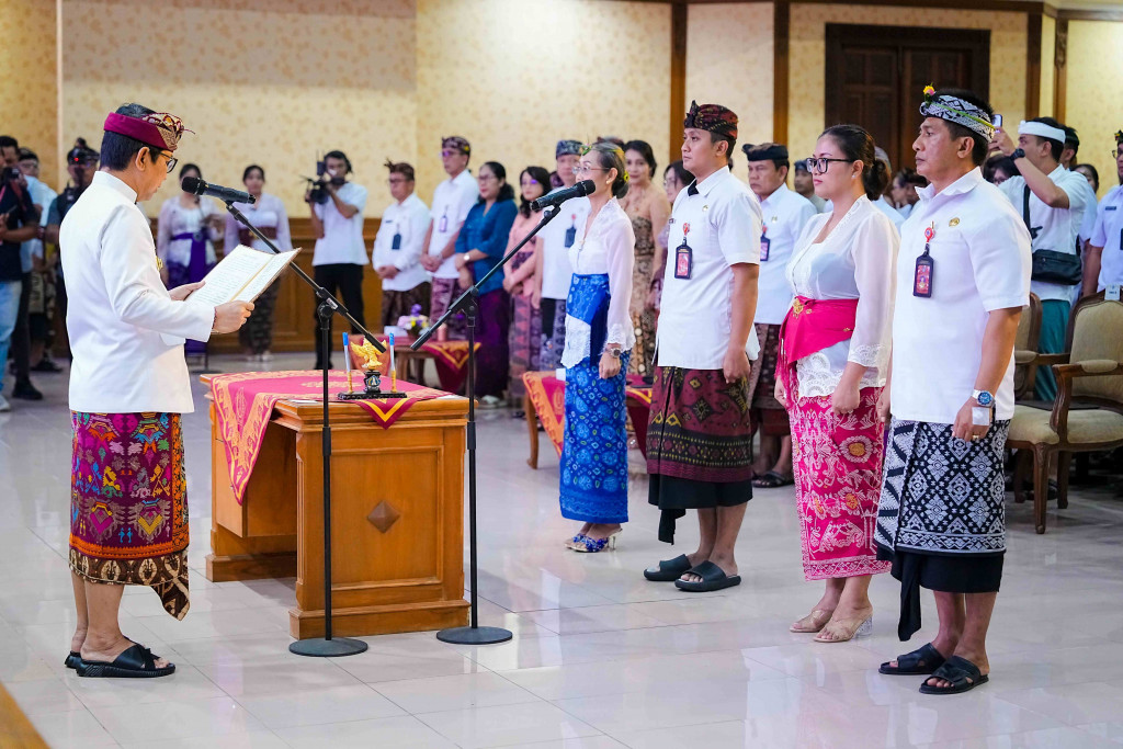 Tekankan Profesionalisme Dan Integritas Asn: Bupati Adi Arnawa Lantik 234 Pejabat Pemkab Badung