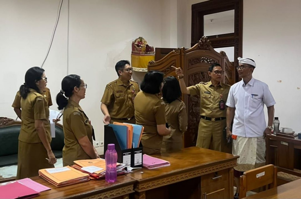 Tingkatkan Disiplin ASN, Tim GDN Kabupaten Badung Gelar Sidak Jam Kerja