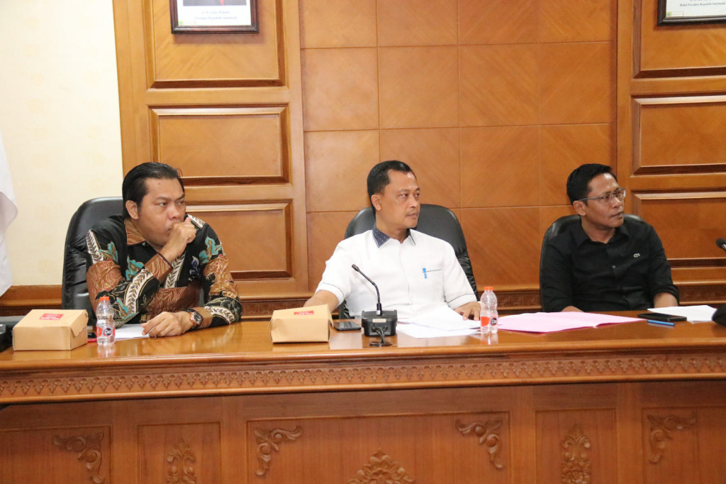 Undang PMD dan OPD Terkait, Pansus Data Dasar Berbasis Desa Presisi Gelar Raker.