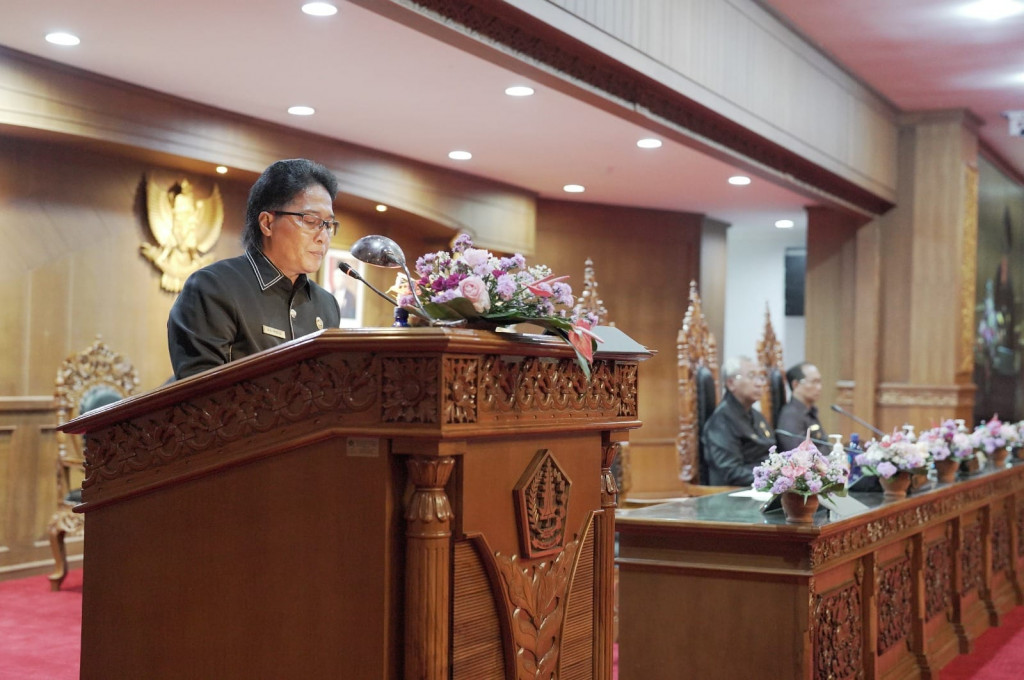 Rapat Paripurna Masa Persidangan Kedua dengan agenda Penyampaian Penjelasan Bupati Badung