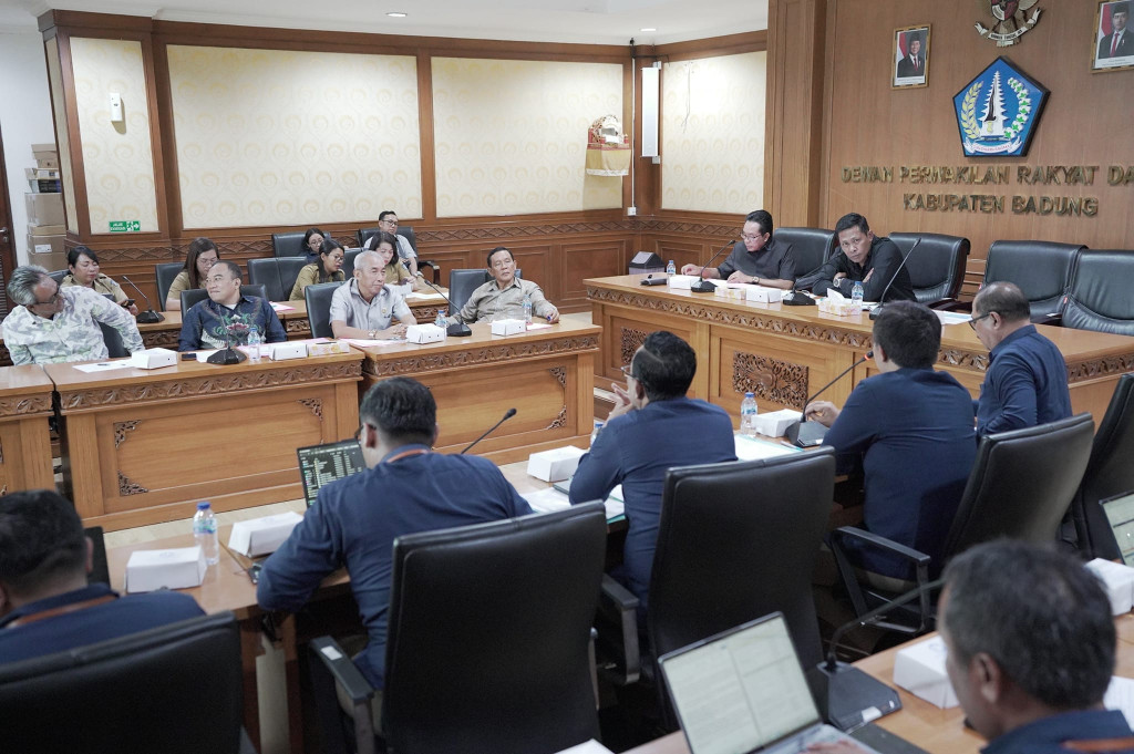 Bahas Program, Komisi III DPRD Badung Gelar Raker dengan Perumda Air Minum Tirta Mangutama