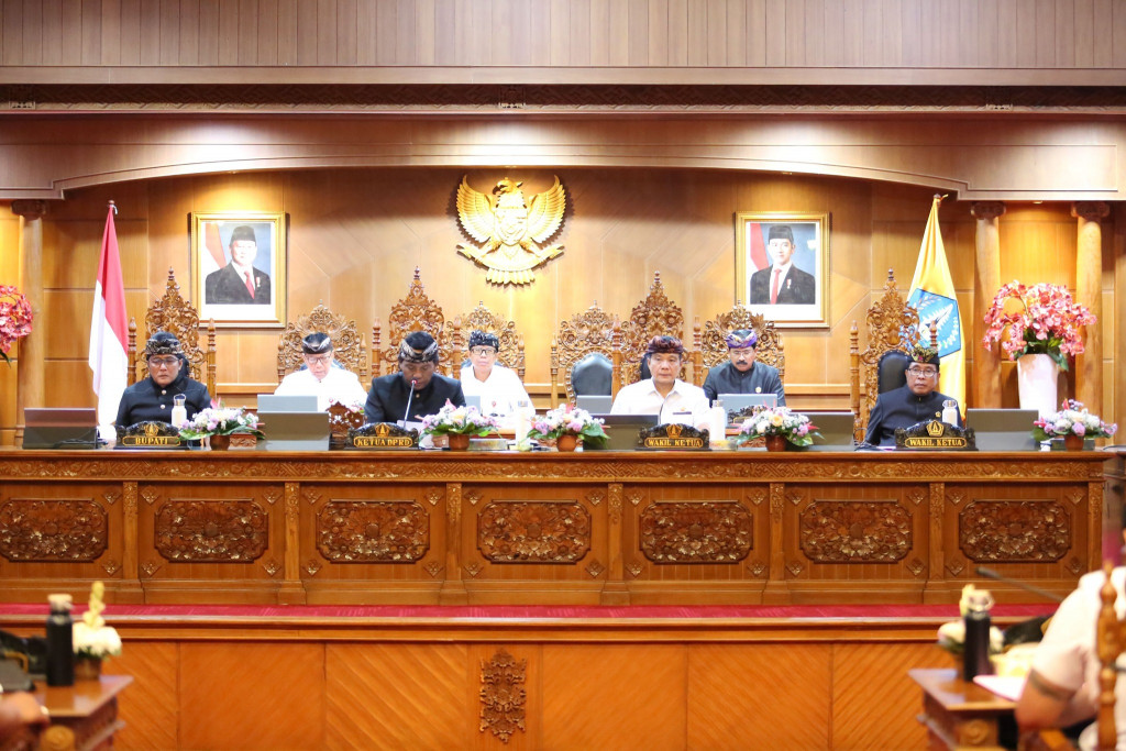 DPRD Kabupaten Badung menggelar Rapat Paripurna Terima Dokumen Jawaban Pemerintah Terhadap RTRW 2025 - 2045