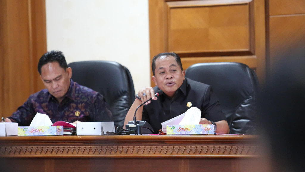Carut-Marut LPG 3 Kg, Komisi II DPRD Badung: Tunda Larang Pengecer Hingga Pangkalan Siap