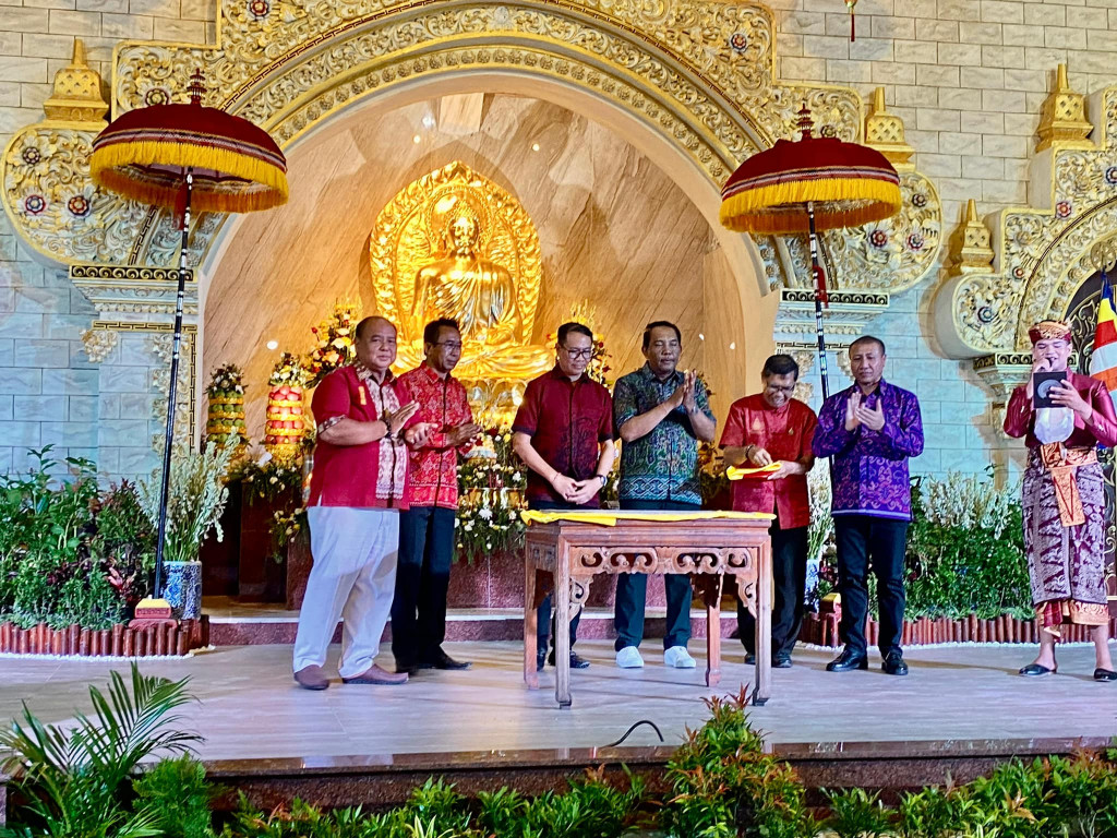 Peresmian dan penandatanganan prasasti Balai Serbaguna Dharma Samadhi Vihara Dharmayana Kuta