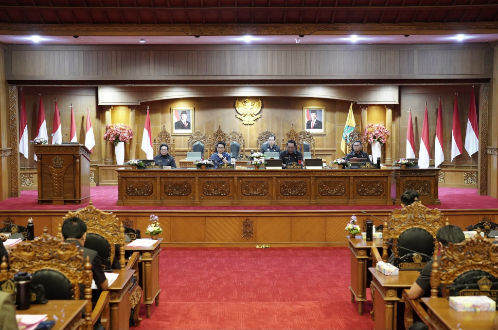 Jawaban dan Tanggapan Pemerintah terhadap Pandangan Umum Fraksi-Fraksi DPRD Kabupaten Badung