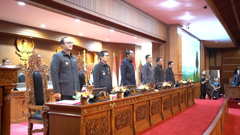 Rapat Paripurna dengan agenda peyampaikan jawaban Pemerintah terhadap Pemandangan Umum (PU) Fraksi-Fraksi DPRD Kabupaten Badung